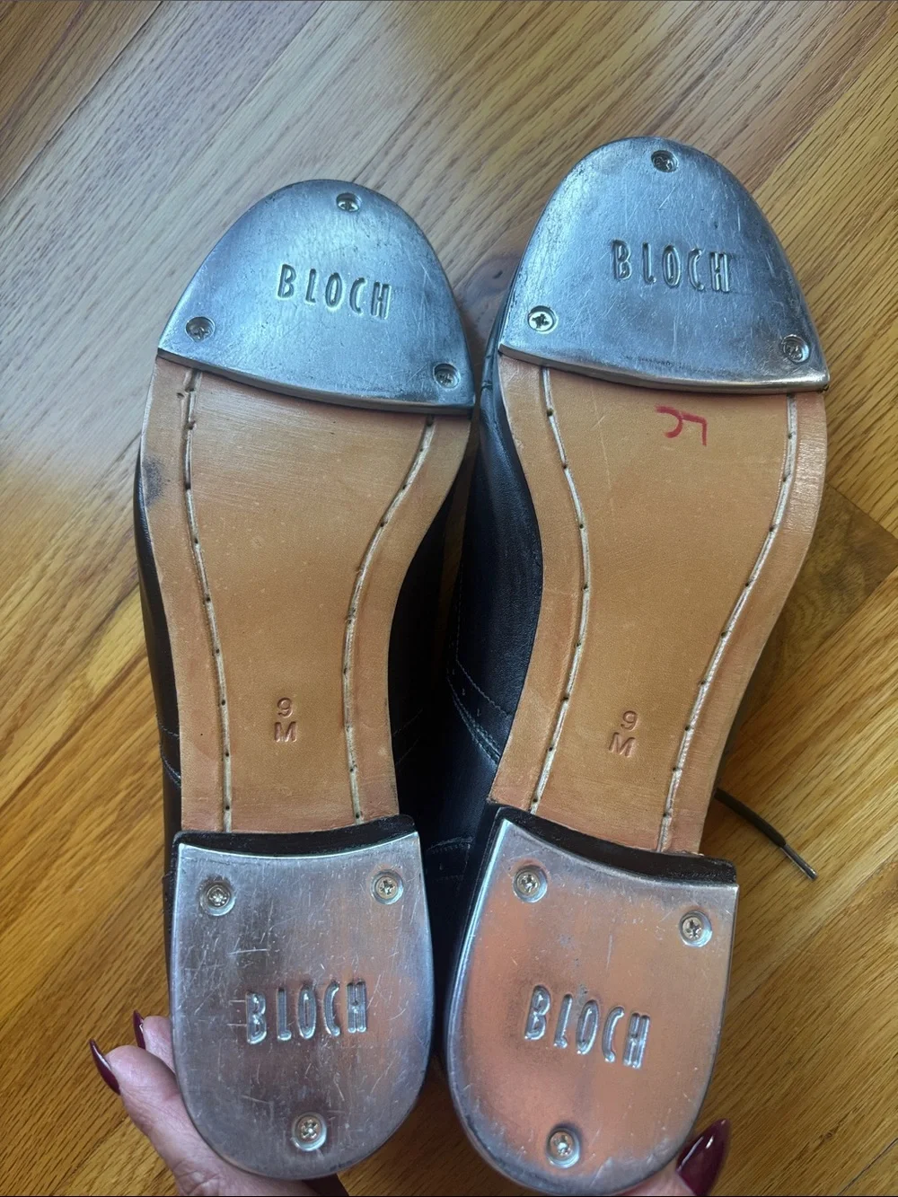 Bloch Black Leather-Look Lace-Up Tap Shoes (LIKE NEW)